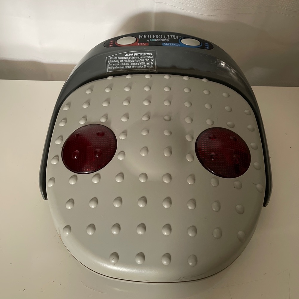 HOMEDICS FOOT PRO ULTRA MASSAGER WITH  HEAT MODEL AK-2 LUXURY FOOT MASSAGER